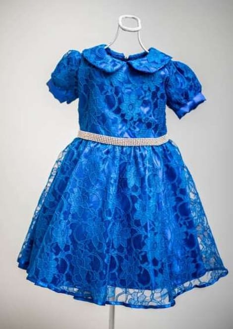 vestido de renda infantil azul