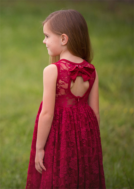 vestido infantil com detalhe nas costas